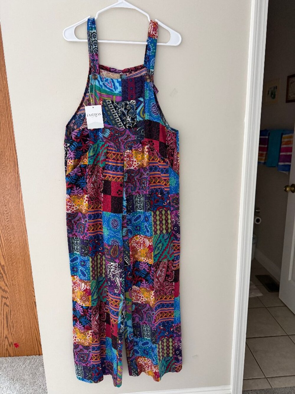 BRAND NEW TEMU OR SHEIN FASHION CLOTHING PATCHWORK PRINT WIDE LEG OVERALLS - M